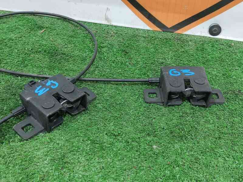 LR173841 Hood lock left/right with sensor Range Rover Sport L494 (2014-2022) Used cost 26,6 € in stock 17 pcs.
