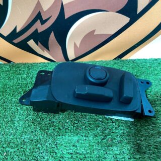 T2H16368 Electric seat adjustment switch left Jaguar XE X760 (2015-) USED cost  € in stock 1 pcs.