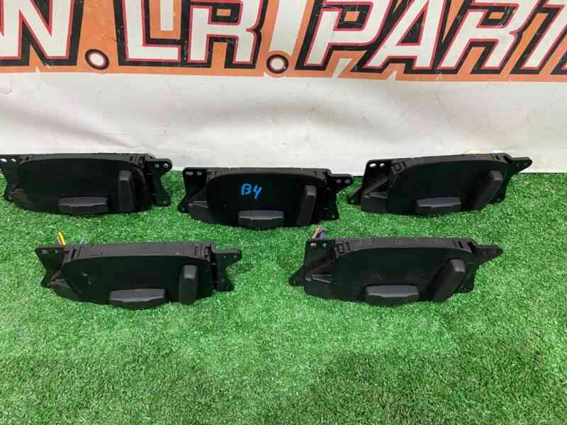 T2H2665 Electric seat adjustment switch left Jaguar XE X760 (2015-) USED cost 60 € in stock 1 pcs.