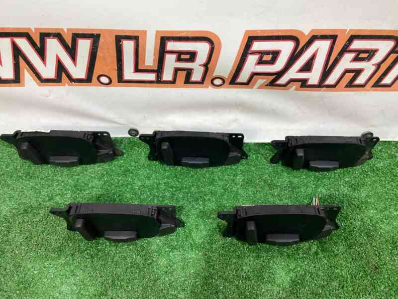 T2H2668 Electric seat adjustment switch right Jaguar XE X760 (2015-) USED cost 55 € in stock 1 pcs.