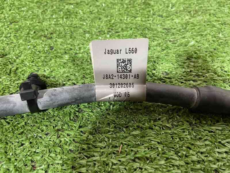 T4A14318 Negative terminal with battery monitoring sensor Jaguar F-Pace X761 (2017-) USED cost 30 € in stock 3 pcs.
