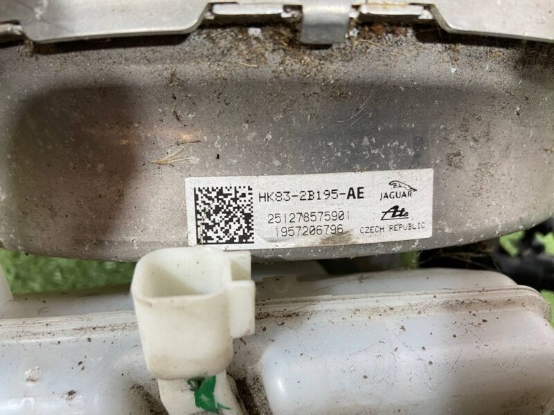 T4A14558 Vacuum brake booster Jaguar F-Pace X761 (2017-) Used - Image 26