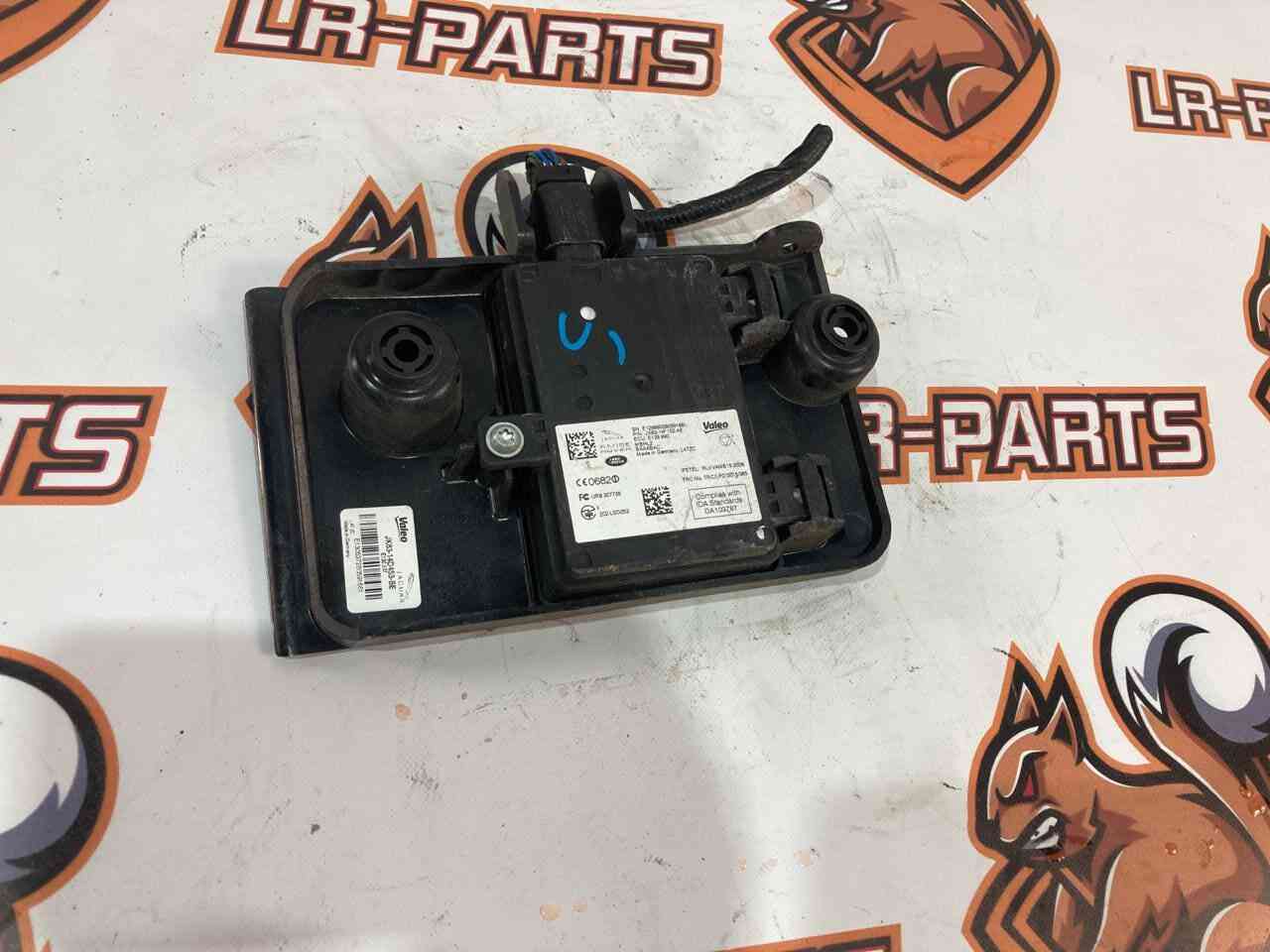 T4A28460 Blind spot sensor Jaguar F-Pace X761 (2017-) Used cost 300 € in stock 2 pcs.