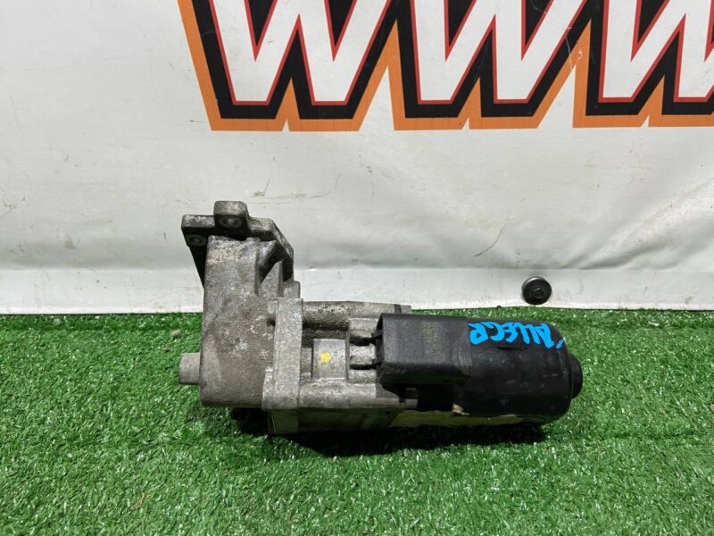 LR041966 Rear differential lock motor Range Rover Sport L494 (2014-2022) Used cost 350 € in stock 4 pcs.