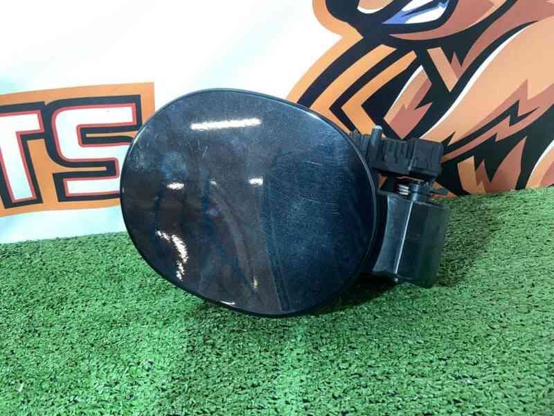 LR077481 Filler neck housing RANGE ROVER SPORT (L494) 2013- Used - Image 14