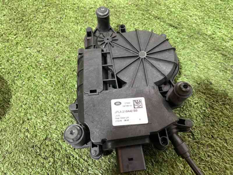 LR078720KIT Set of locks with pulls 2018- Range Rover Sport L494 (2014-2022) Used - Image 14