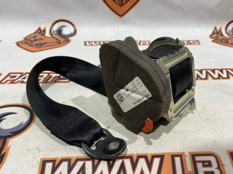 LR081174 Seat belt rear right 2nd row Land Rover Discovery 5 L462 (2017-) Used cost 40 € in stock 1 pcs.