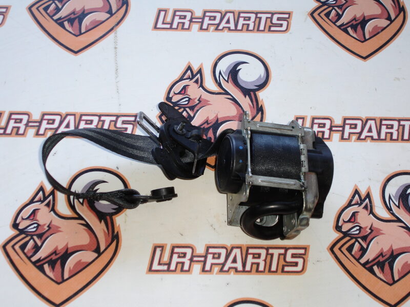 LR081174 Seat belt rear right 2nd row Land Rover Discovery 5 L462 (2017-) Used cost 40 € in stock 1 pcs.