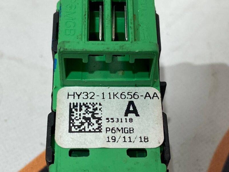 LR081346 Emergency button RANGE ROVER SPORT L494 13- Used cost 20 € in stock 3 pcs.