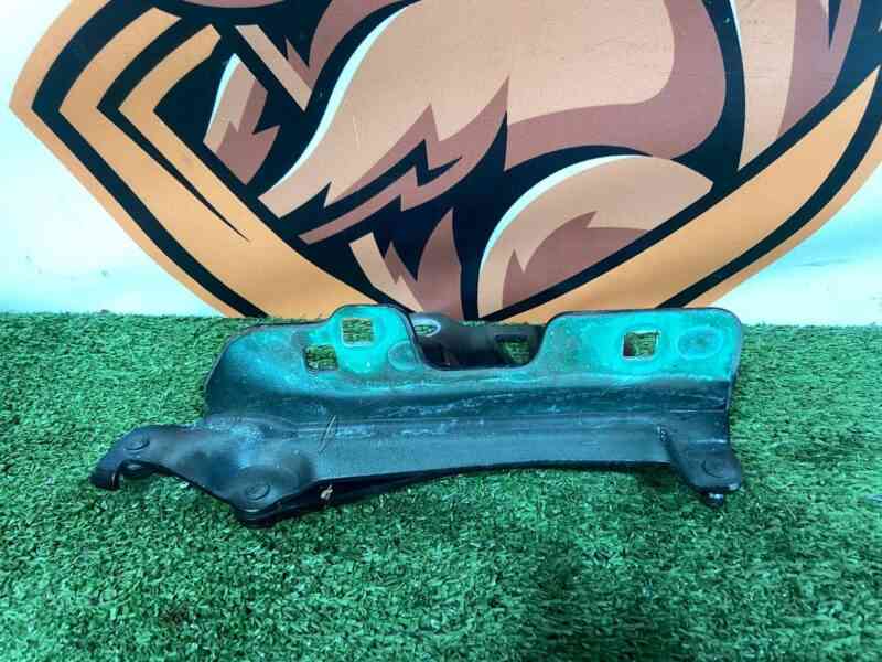 LR088985 Hood hinge left Range Rover L405 (2013-2021) Used - Image 39