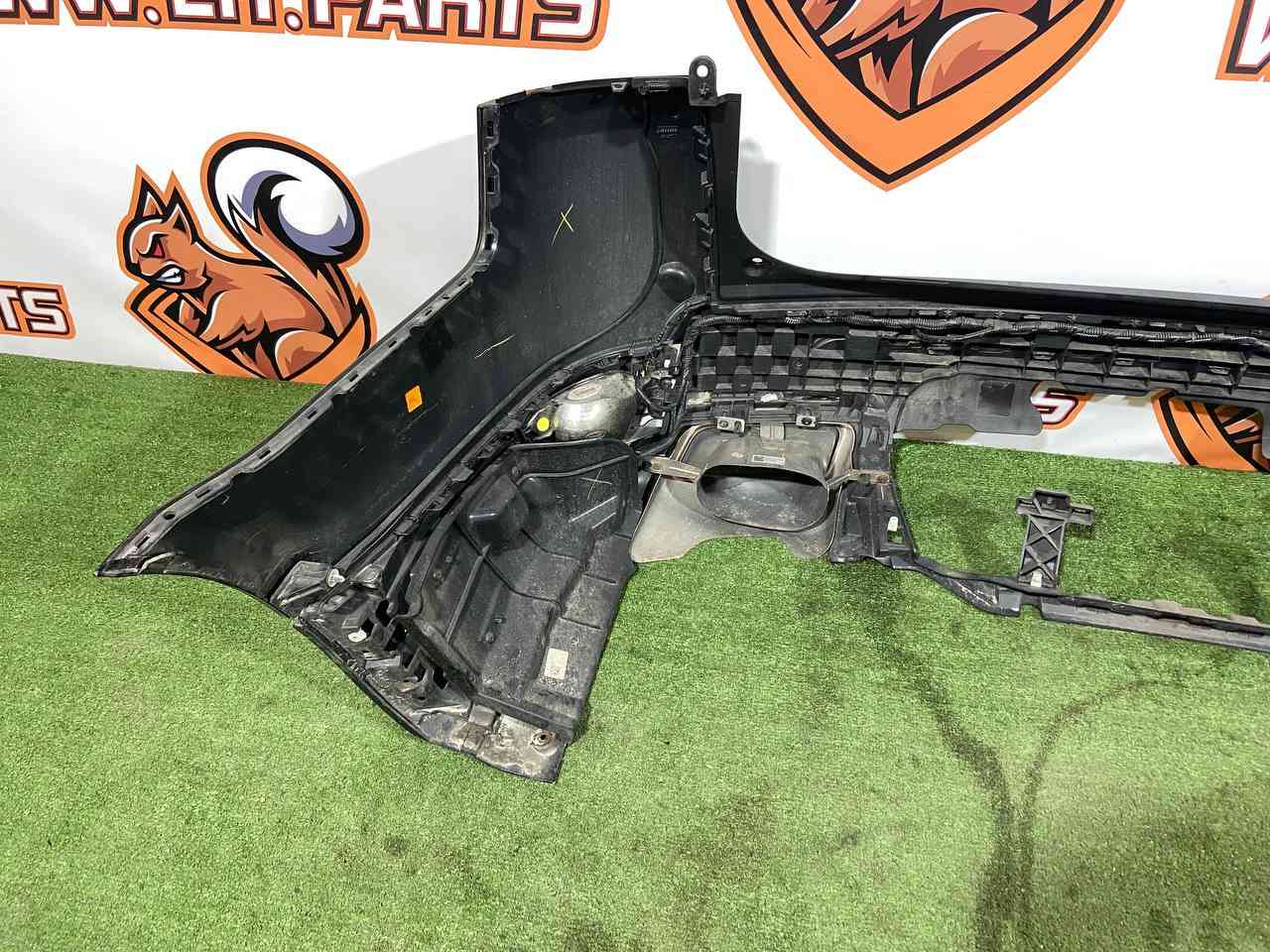 LR098889 Rear bumper 2018- complete assembly set Range Rover Sport L494 (2014-2022) Used - Image 42
