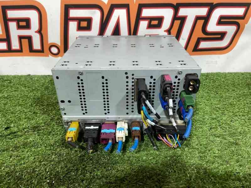 LR110217 Entertainment system control unit Range Rover Velar L560 (2018-) USED - Image 19