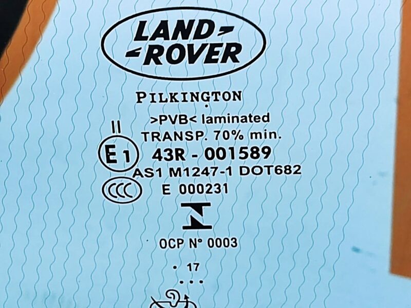 LR114259 Windshield Range Rover Velar L560 (2018-) Used cost 300 € in stock 2 pcs.