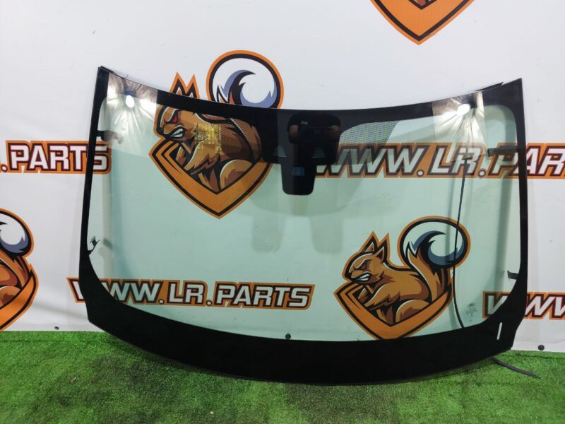 LR114259 Windshield Range Rover Velar L560 (2018-) Used cost 300 € in stock 2 pcs.