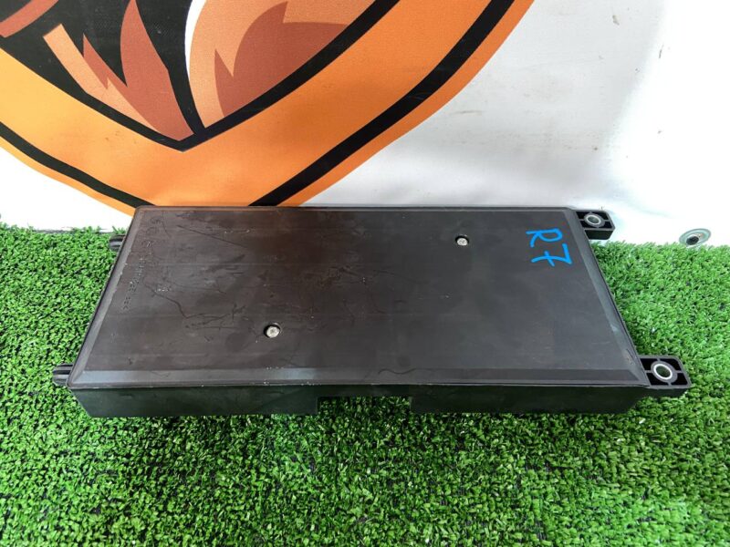 LR125944 Fuse Box Land Rover Discovery 5 L462 (2017-) Used cost 125 € in stock 4 pcs.