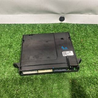 LR126759 Heater control unit Range Rover Velar L560 (2018-) USED cost 100 € in stock 1 pcs.