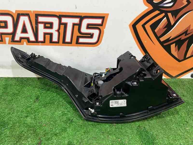 LR136853 Rear right light in the wing 2018- rest Range Rover Sport L494 (2014-2022) Used cost 450 € in stock 1 pcs.