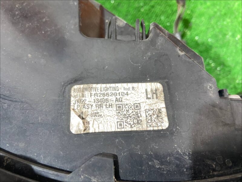 LR136857 Rearlight left in fender Range Rover Sport L494 2018- used cost 450 € in stock 1 pcs.