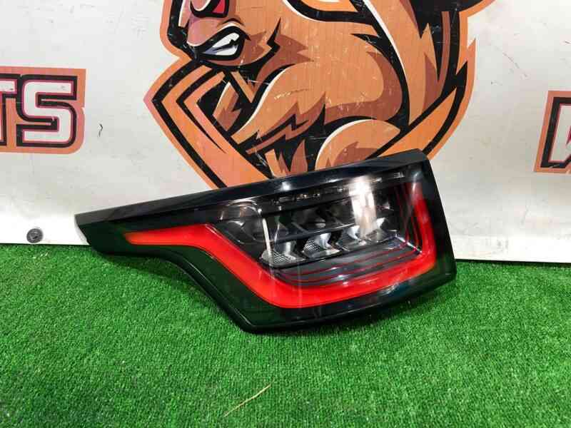 LR136857 Rearlight left in fender Range Rover Sport L494 2018- used cost 450 € in stock 1 pcs.