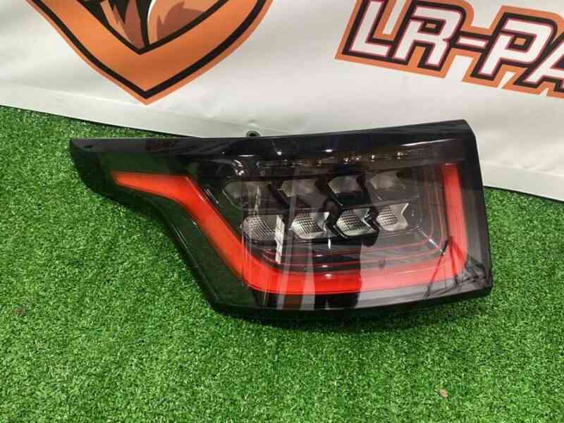 LR136857 Rearlight left in fender Range Rover Sport L494 2018- used cost 450 € in stock 1 pcs.