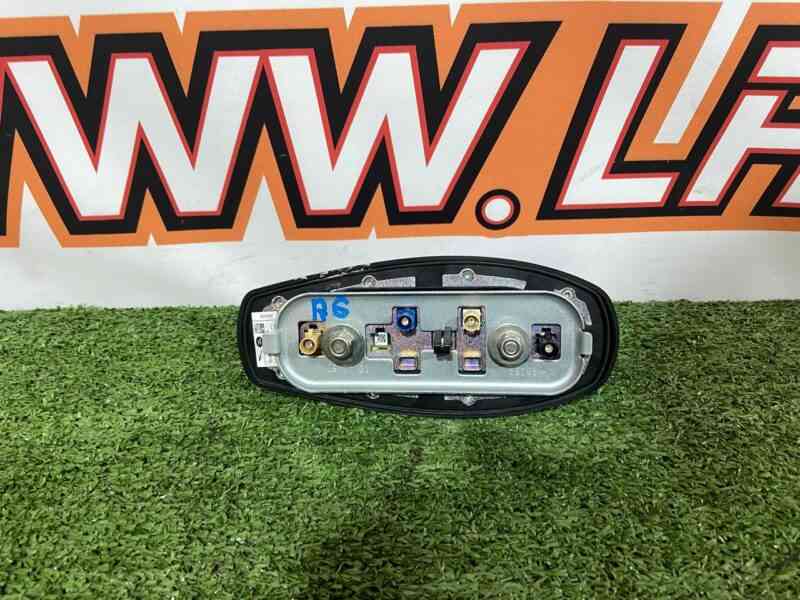 LR140900 Antenna fin Range Rover Velar L560 (2018-) Used cost 50 € in stock 4 pcs.
