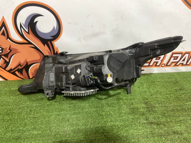 LR169895 Right restaling LED headlight Matrix 2018- Range Rover Sport L494 (2014-2022) Used - Image 27