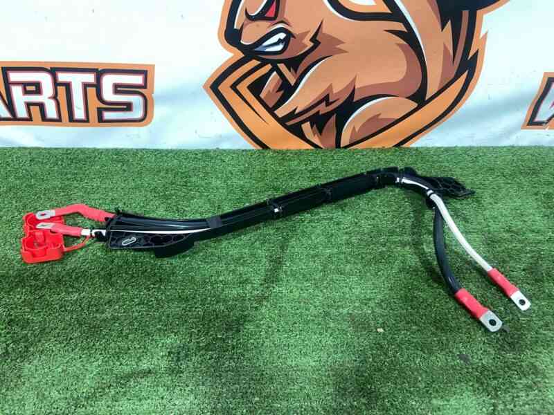 M8A214516BC Battery terminal power distributor Jaguar F-Pace X761 (2017-) USED cost 80 € in stock 1 pcs.