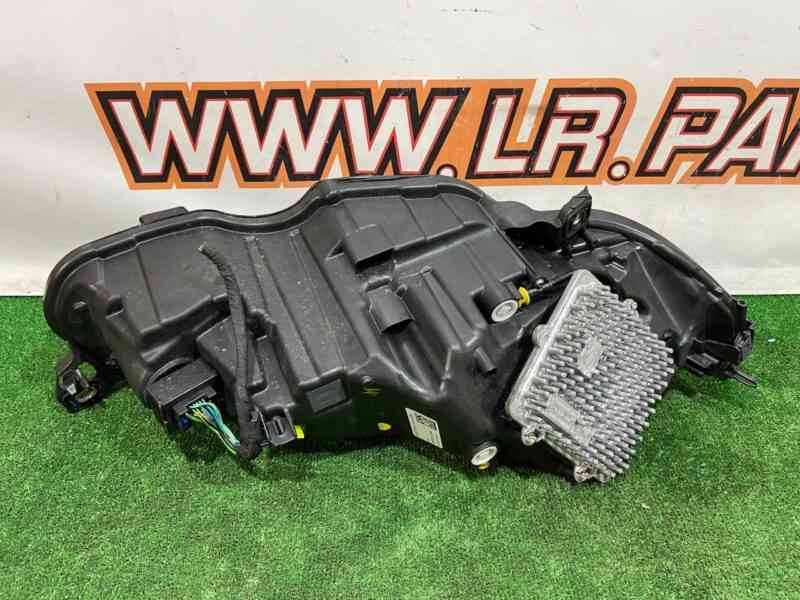 T2H43707 Headlight left Jaguar F-Pace X761 (2017-) used cost 1 000 € in stock 1 pcs.