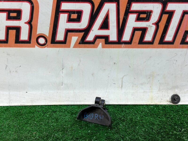 T2H44767 Main radiator mounting bracket Jaguar F-Pace Used - Image 24