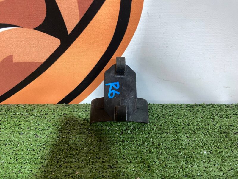 T2H44767 Main radiator mounting bracket Jaguar F-Pace Used - Image 27
