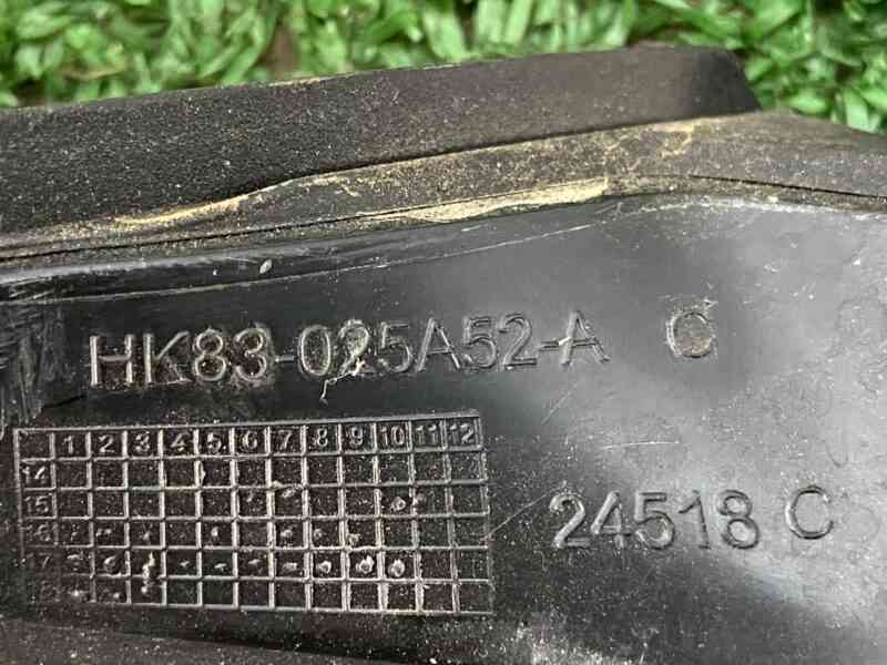 T4A1104 Windshield pillar trim right Jaguar F-Pace X761 (2017-) used cost 15 € in stock 3 pcs.
