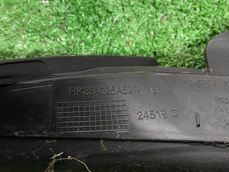 T4A1104 Windshield pillar trim right Jaguar F-Pace X761 (2017-) used cost 15 € in stock 3 pcs.