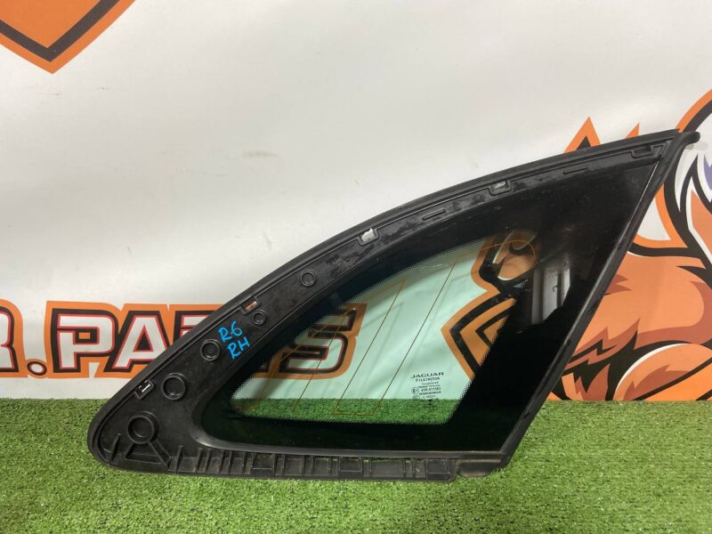 T4A13401 Side right rear glass for Jaguar F-Pace X761 (2017-) USED cost 180 € in stock 2 pcs.