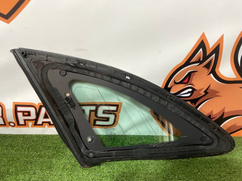 T4A13401 Side right rear glass for Jaguar F-Pace X761 (2017-) USED cost 180 € in stock 2 pcs.