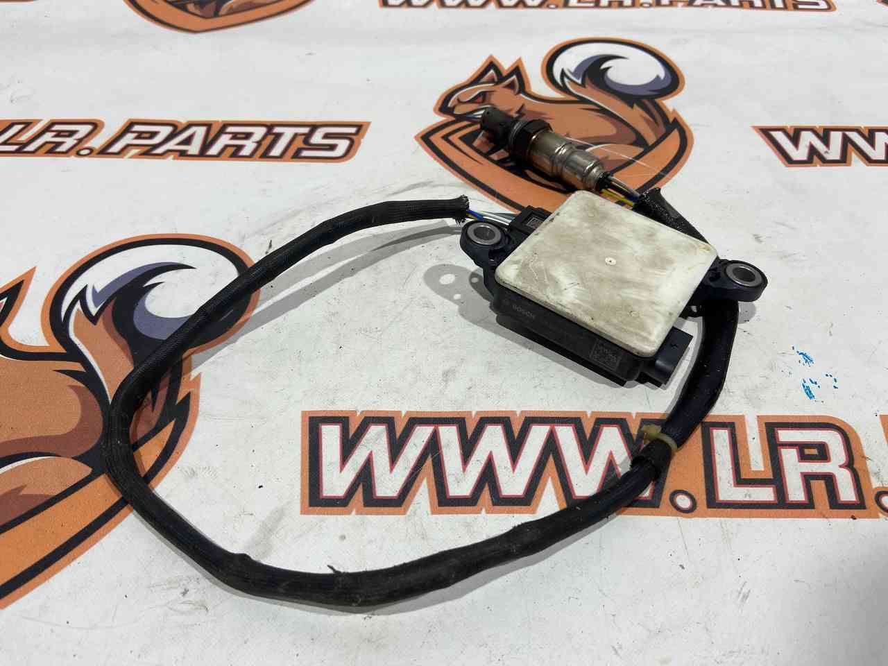 T4A17436 Nitrogen Oxide Sensor for Jaguar F-Pace X761 (2017-) Used cost 250 € in stock 1 pcs.