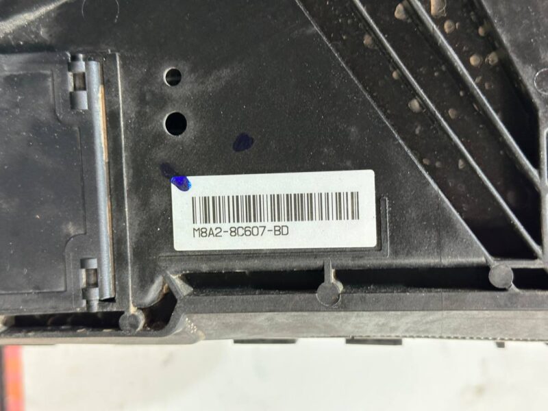 T4A37949KIT Radiator cassette 2.0 assembled +fan +frame Jaguar F-Pace X761 (2017-) Used cost 1 400 € in stock 2 pcs.