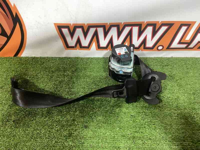 T4A38297PVJ Seat belt front left Jaguar F-Pace X761 (2017-) used cost 120 € in stock 2 pcs.