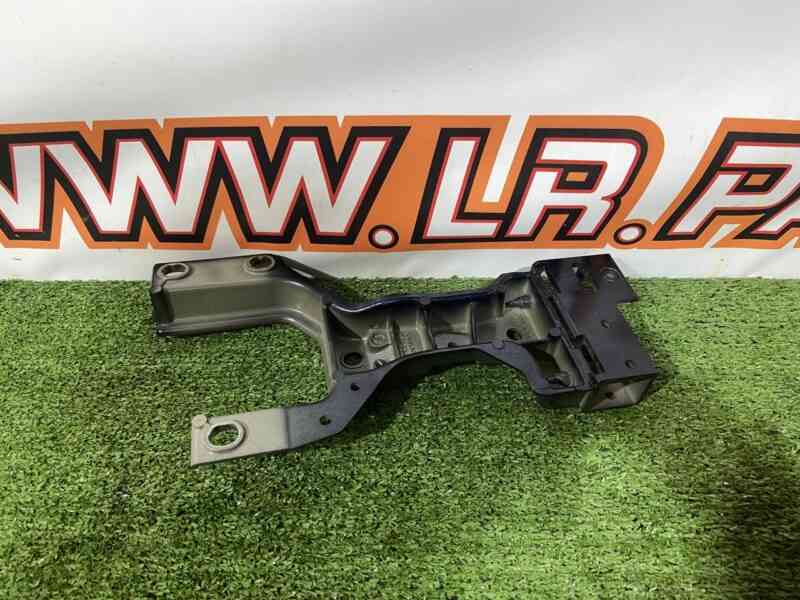 T4A41266 Front bumper reinforcement bracket right Jaguar F-Pace X761 (2017-) Used - Image 18