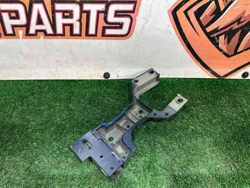 T4A41267 Front bumper amplifier bracket left Jaguar F-Pace X761 (2017-) Used - Image 16