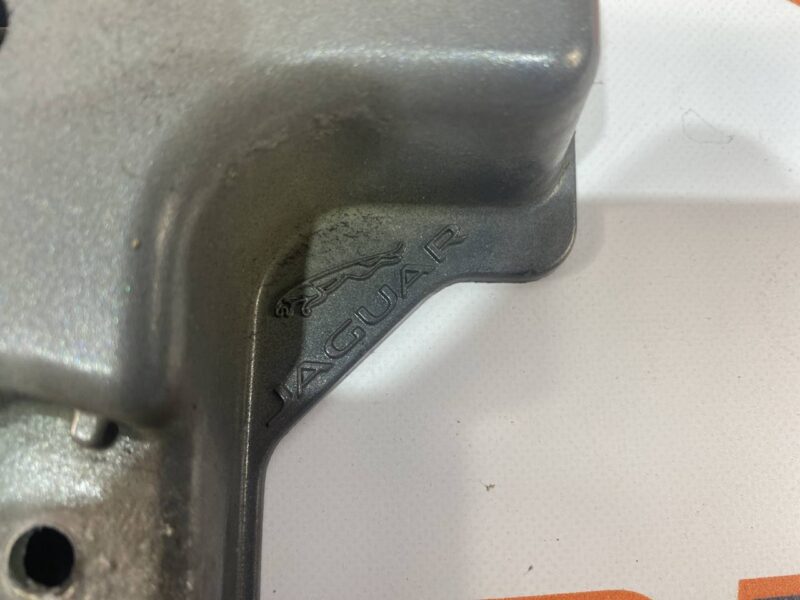 T4A41267 Front bumper amplifier bracket left Jaguar F-Pace X761 (2017-) Used cost 55 € in stock 3 pcs.