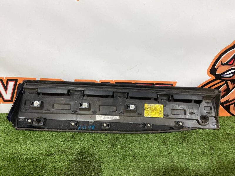 T4A44005LML Rear left door molding Jaguar F-Pace X761 (2017-) USED cost 70 € in stock 1 pcs.