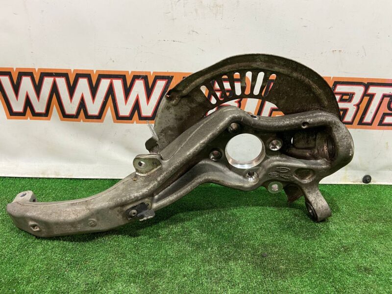 T4A44372 Steering knuckle (pin) front left Jaguar F-Pace X761 (2017-) used cost 320 € in stock 1 pcs.