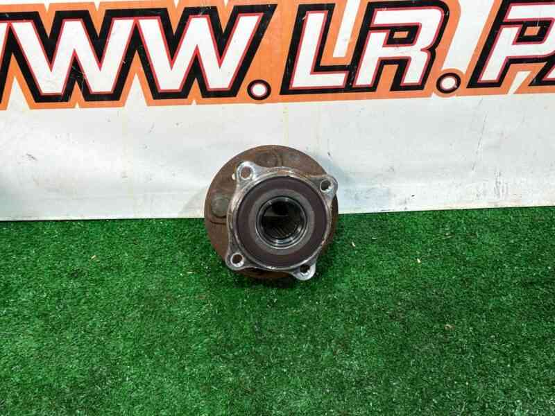 T4A35043 Front hub REST Jaguar F-Pace X761 (2017-) Used cost 230 € in stock 4 pcs.