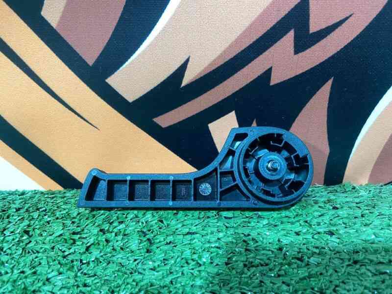 T4N13336 Jaguar XF X260 (2015-) Used hood release handle cost 5 € in stock 1 pcs.