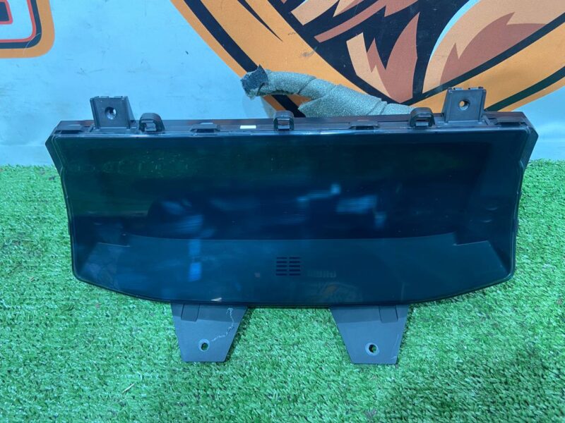 LR033681 Instrument panel TFT Range Rover L405 (2013-2021) Used cost 650 € in stock 2 pcs.