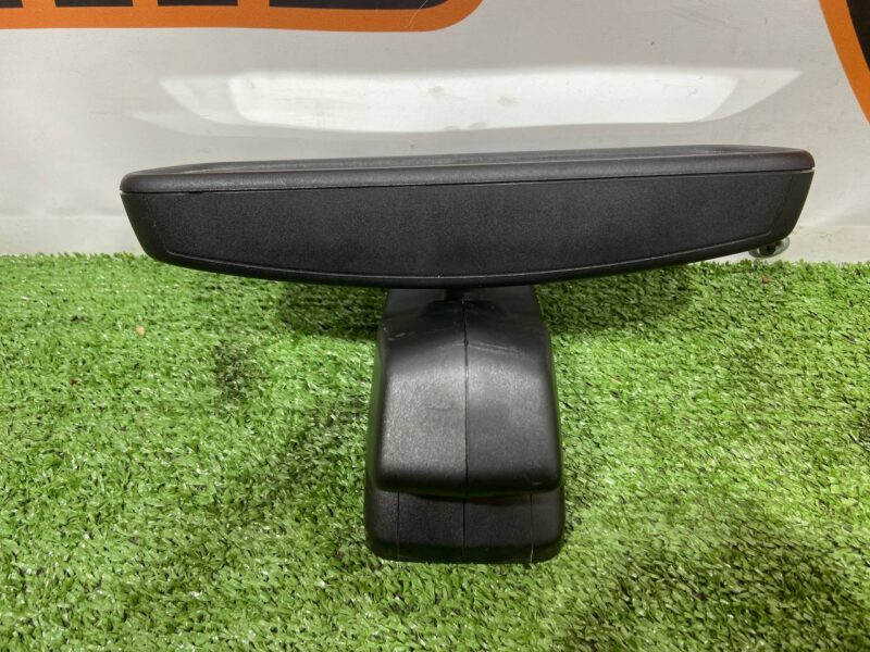 LR034252 Rear view mirror with camera assembly Range Rover L405 (2013-2021) Used cost 200 € in stock 1 pcs.