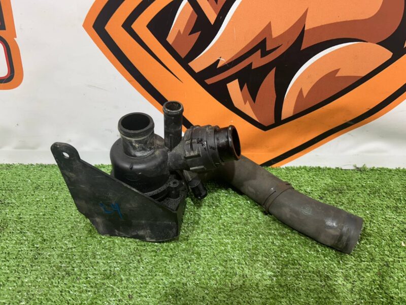 LR034653 Thermostat 3.0D Range Rover Sport L494 (2014-2022) Used cost 750 € in stock 2 pcs.