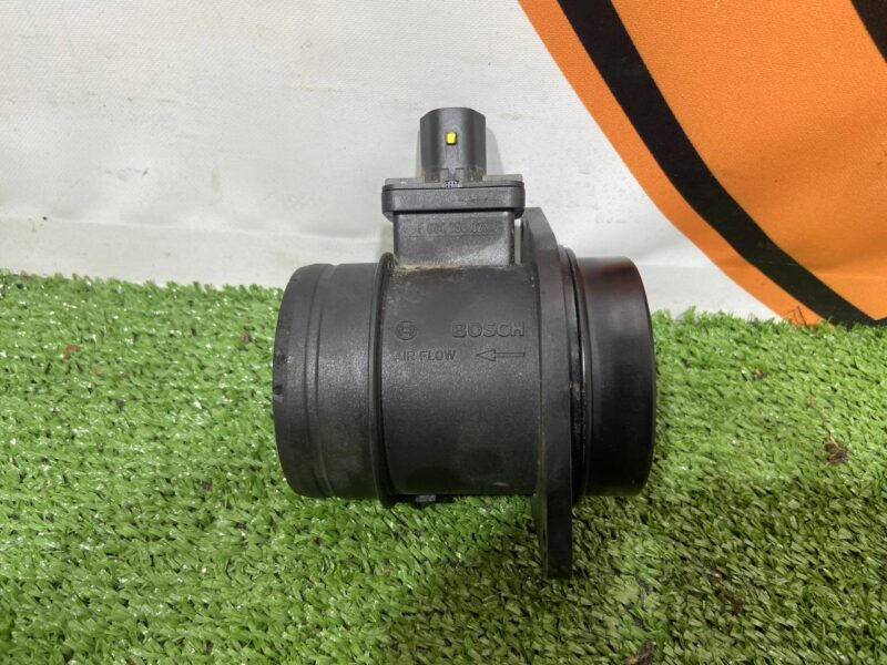 LR035726 4.2 Range Rover Sport L494 (2014-2022) Used air flow meter cost 50 € in stock 1 pcs.