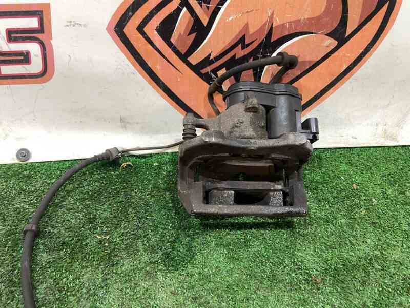 LR036568 Rear left caliper Range Rover L405 (2013-2021) Used cost 120 € in stock 2 pcs.