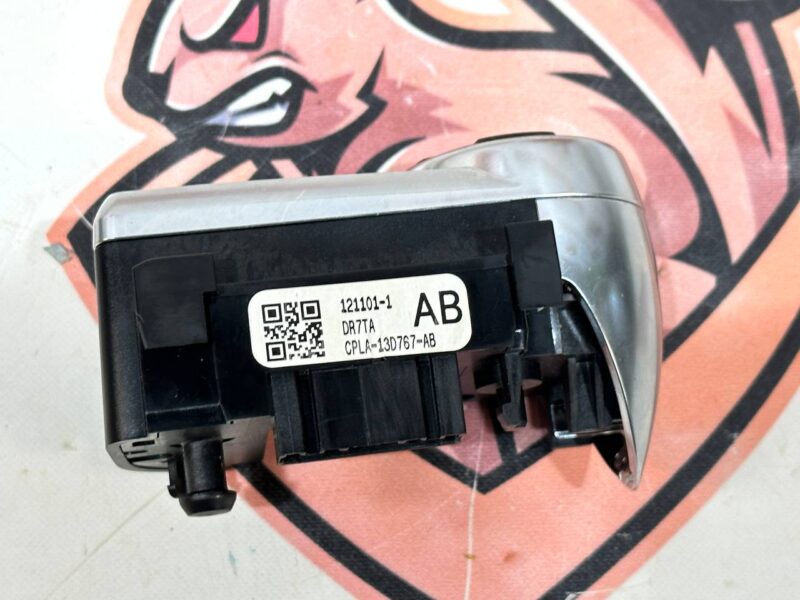 LR037419 Left steering wheel buttons Range Rover L405 (2013-2021) Used cost 50 € in stock 1 pcs.